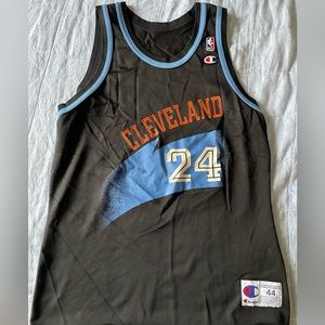 Cleveland Cavaliers basketball jersey
